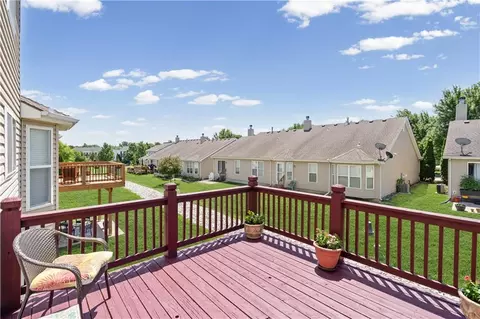 Exterior - 1147 SW Arborfair Dr, Lees Summit, MO 64082 photo 5 of 8