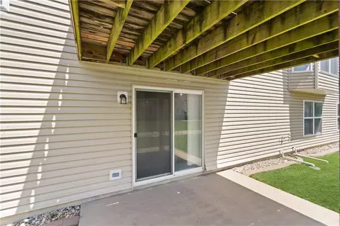 Exterior - 1147 SW Arborfair Dr, Lees Summit, MO 64082 photo 8 of 8