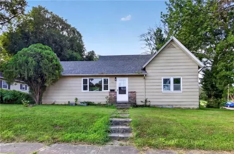 935 W Walnut St, Nevada, MO 64772