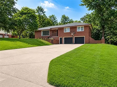 29 Stonecrest, Saint Joseph, MO 64506