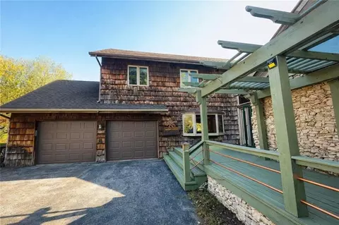 3907 NE Beach Rd, Lees Summit, MO 64064 photo 3