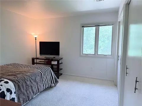 Bedroom - 3907 NE Beach Rd, Lees Summit, MO 64064 photo 3 of 7