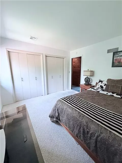 Bedroom - 3907 NE Beach Rd, Lees Summit, MO 64064 photo 2 of 7