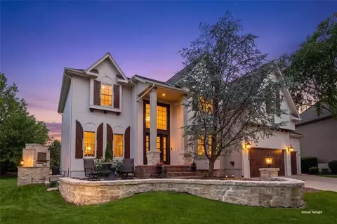 14748 Maple St, Overland Park, KS 66223