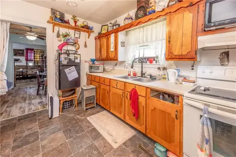 819 E Poplar St, Independence, KS 67301 photo 18