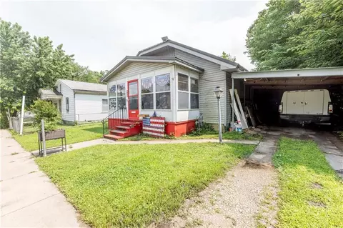 819 E Poplar St, Independence, KS 67301 photo 8
