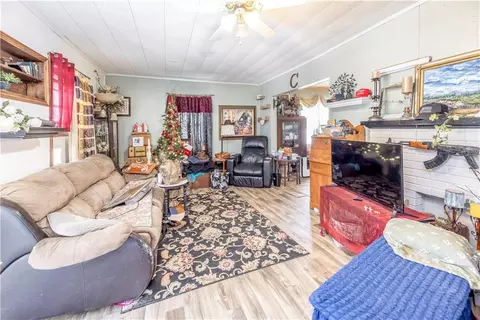 819 E Poplar St, Independence, KS 67301 photo 11