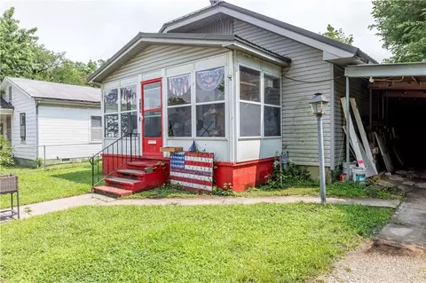 819 E Poplar St, Independence, KS 67301 photo 5