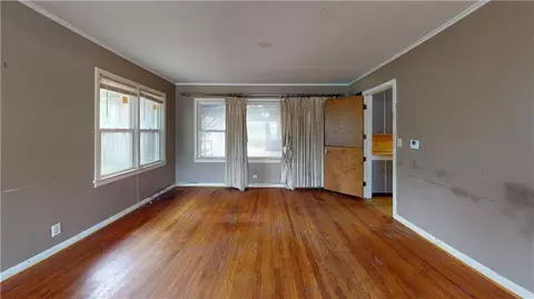 Living - 811 S Main St, Nevada, MO 64772 photo 4 of 4