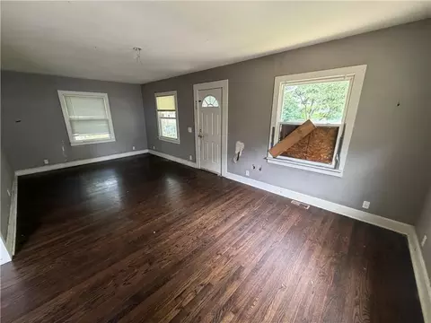 206 S Hardy Ave, Independence, MO 64053 photo 6