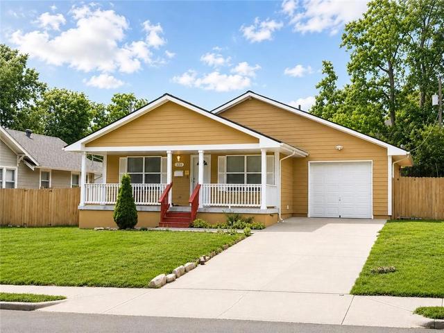 224 N 13th St, Kansas City, KS 66102