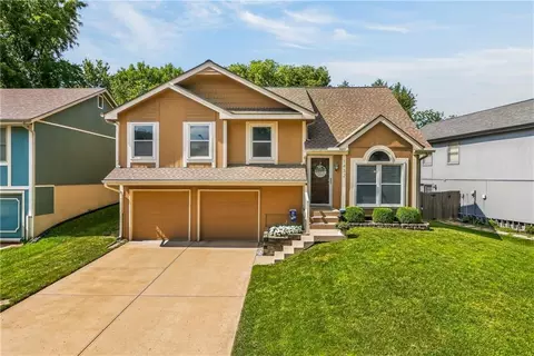 1432 NW 63rd St, Kansas City, MO 64118