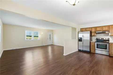 Living - 6706 E 162nd St, Belton, MO 64012 photo 5 of 6