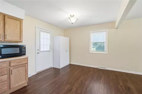 Entry Way - 6706 E 162nd St, Belton, MO 64012 photo 1 of 2