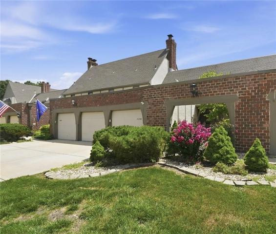 10243 Foster St, Overland Park, KS 66212