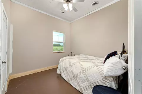 Bedroom - 17487 Rogers Rd, Atchison, KS 66002 photo 8 of 9