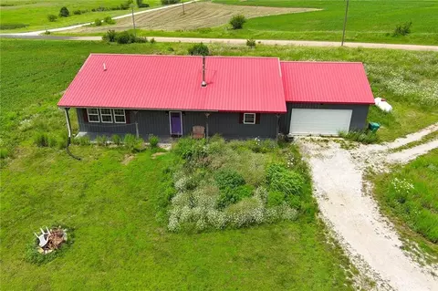 Exterior - 17487 Rogers Rd, Atchison, KS 66002 photo 1 of 4