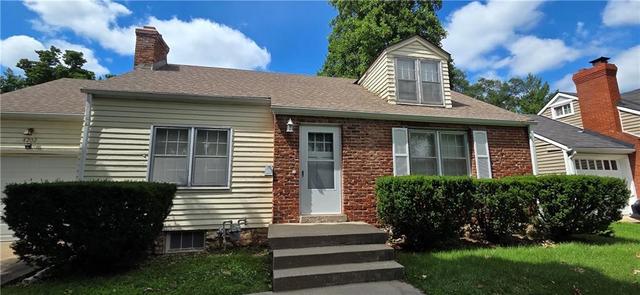 4202 W 53rd Ter, Roeland Park, KS 66205