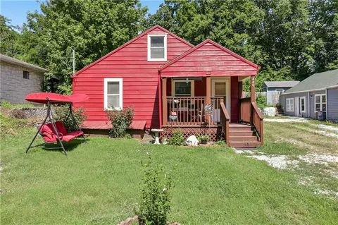 449 N 31st St, Kansas City, KS 66102