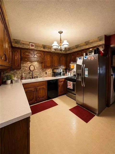 Kitchen - 1210 Waters Rd, Stella, MO 64867 photo 2 of 2