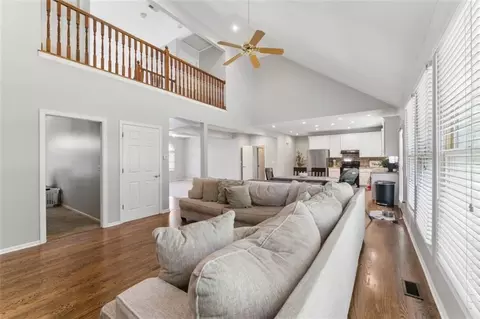 Entry Way - 1005 Wesley Ave, Raymore, MO 64083 photo 4 of 7