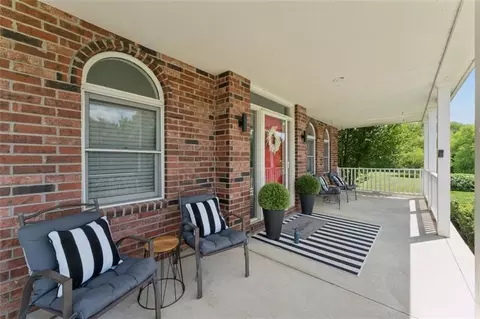 Exterior - 1005 Wesley Ave, Raymore, MO 64083 photo 5 of 12
