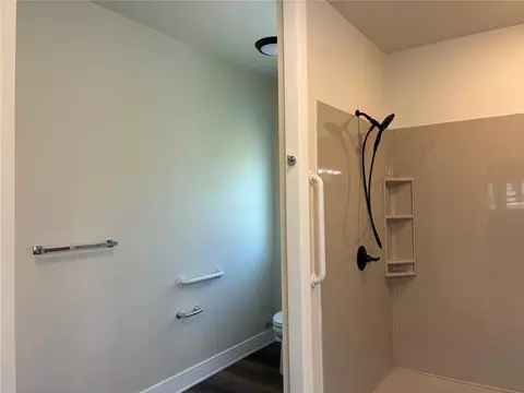 Bath - 203 N Birch St, Savannah, MO 64485 photo 4 of 7