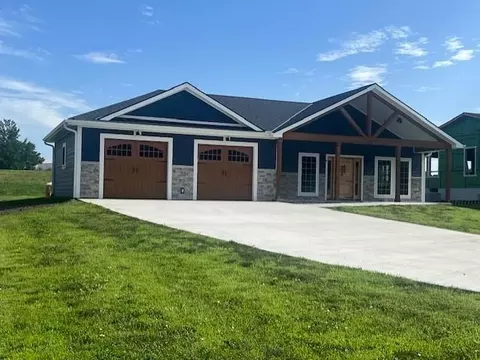 Exterior - 203 N Birch St, Savannah, MO 64485 photo 1 of 4