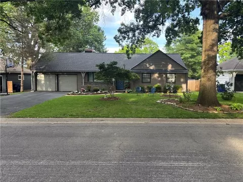 6325 Maple Dr, Mission, KS 66202