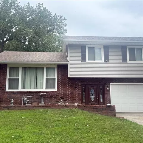 1209 N 75th Dr, Kansas City, KS 66112