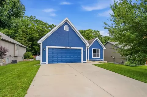 497 S 137th Pl, Bonner Springs, KS 66012
