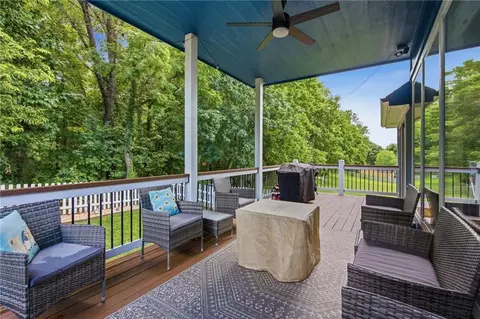 497 S 137th Pl, Bonner Springs, KS 66012