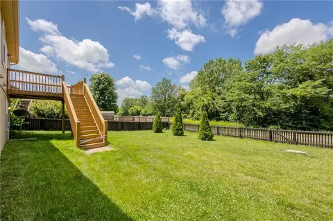 Exterior - 722 Garnes St, Raymore, MO 64083 photo 8 of 8