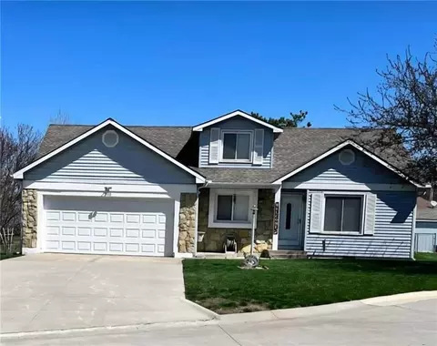 510 Shawn Crest Ln, Richmond, MO 64085