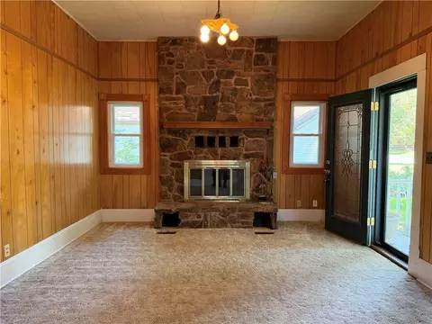 402 S Spring St, Caney, KS 67333 photo 16