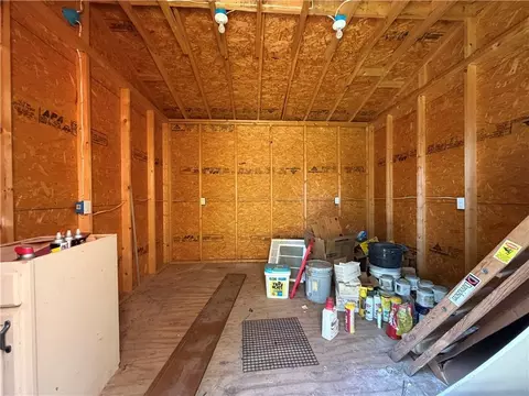 402 S Spring St, Caney, KS 67333 photo 31
