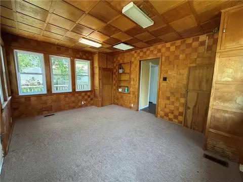 402 S Spring St, Caney, KS 67333 photo 30