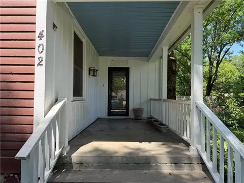 402 S Spring St, Caney, KS 67333 photo 13