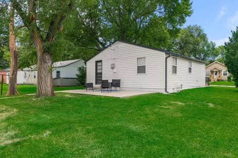 Exterior - 200 E Mccarty St, Edgerton, KS 66021 photo 2 of 2