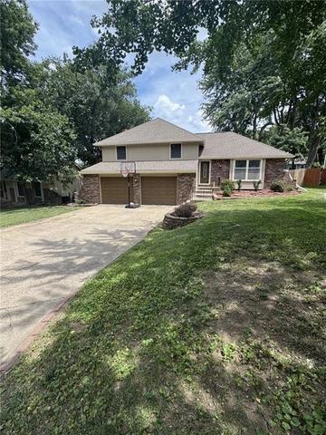 7823 Woodson Rd, Raytown, MO 64138