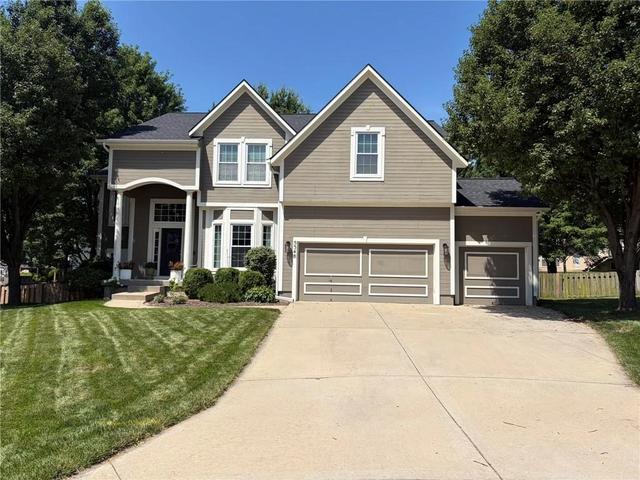 5348 Kenton St, Shawnee, KS 66226