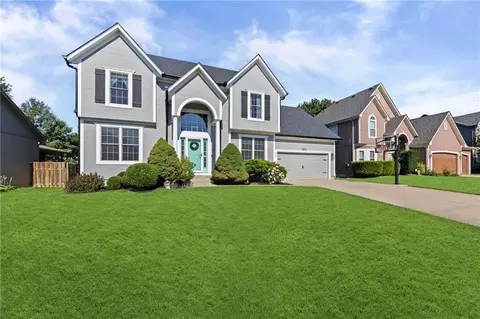 5826 Woodstock St, Shawnee, KS 66218