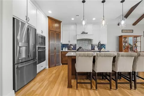 Kitchen - 1109 SW Brookside Ct, Lees Summit, MO 64064 photo 2 of 8