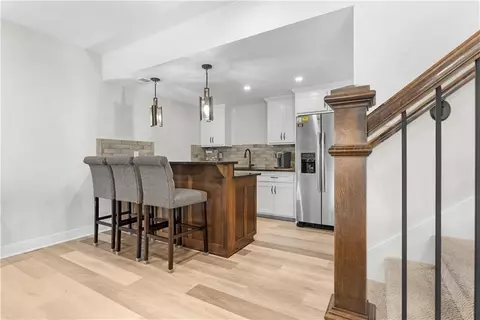 Kitchen - 1109 SW Brookside Ct, Lees Summit, MO 64064 photo 6 of 8