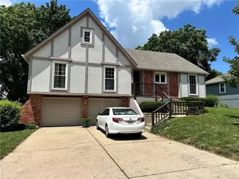 1901 SW 14 St, Blue Springs, MO 64015