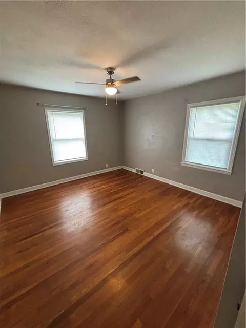Bedroom - 307 Phelps St, Windsor, MO 65360 photo 2 of 2