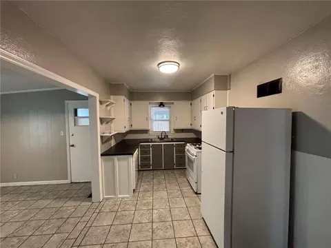Kitchen - 307 Phelps St, Windsor, MO 65360 photo 1 of 1