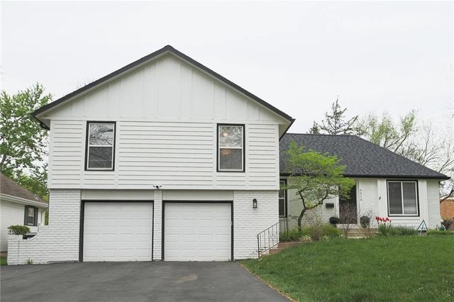 9210 England St, Overland Park, KS 66212