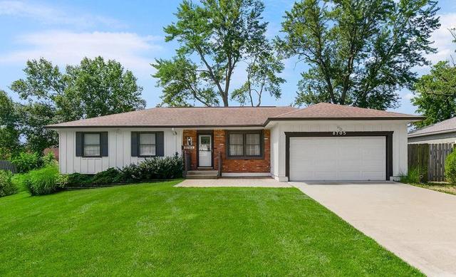 8705 W 94th St, Overland Park, KS 66212