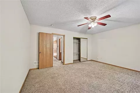 210 Pointe Ln, Raymore, MO 64083 photo 17